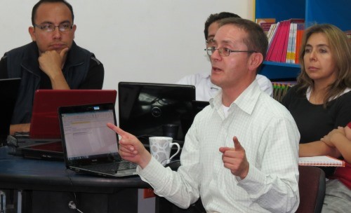 Docentes inician taller sobre Desarrollo del Pensamiento aplicado a las áreas académicas, consultor John Marín Magíster en Educación de la Universidad Javeriana